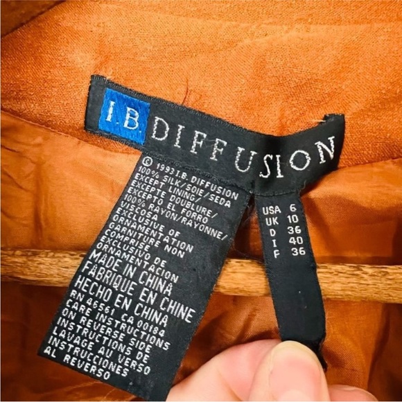 Vintage 1993 Sienna Orange Silk Beaded Button Front Bomber Jacket - Picture 7 of 11